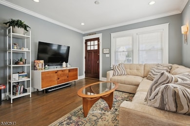 109 Washington Place, Totowa, NJ 07512 - photo 6