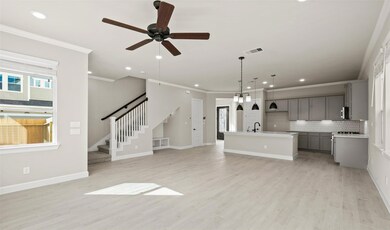 5602 Green Rise Ln, Houston, TX 77091 - photo 7