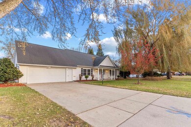 1155 8th St, Jesup, IA 50648 - photo 2