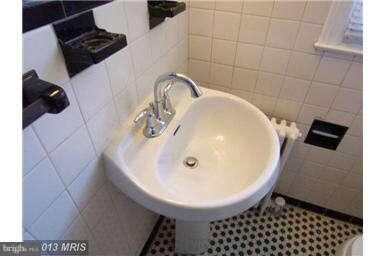 2219 Washington Ave unit 201, Silver Spring, MD 20910 - photo 7