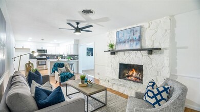 609 Rankin Dr, Bedford, TX 76022 - photo 2