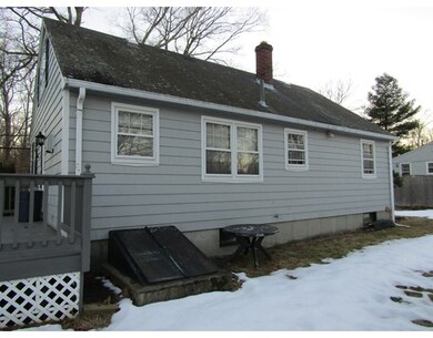 583 Locust St, Swansea, MA 02777 - photo 3