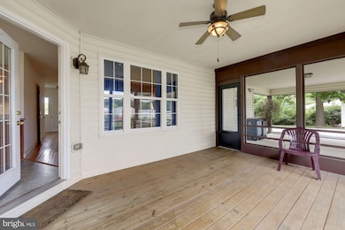 16103 Julie Ln, Laurel, MD 20707 - photo 3