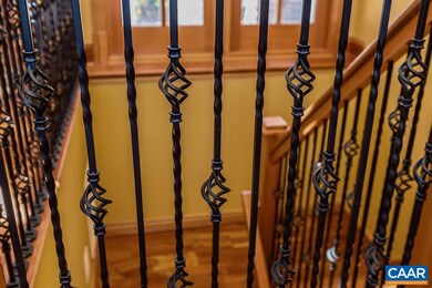 582 Pedlars Edge Dr, Roseland, VA 22967 - photo 3