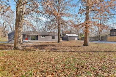 654 S Laurel Ave, Springfield, MO 65802 - photo 3