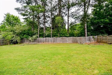 1020 Valley St, Statesville, NC 28677 - photo 7