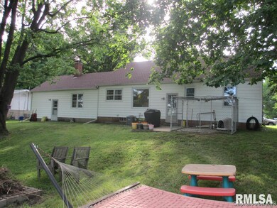 230 S East St, Virginia, IL 62691 - photo 2