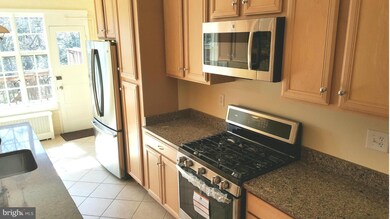 3224 Klingle Rd NW, Washington, DC 20008 - photo 7