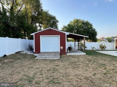 5808 Larsen St, Glen Burnie, MD 21061 - photo 4