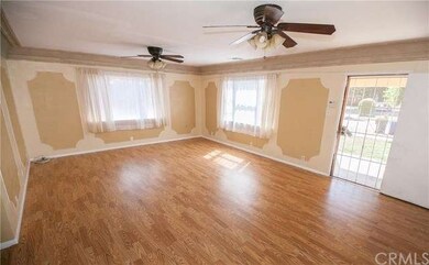 Laminate flooring throughout