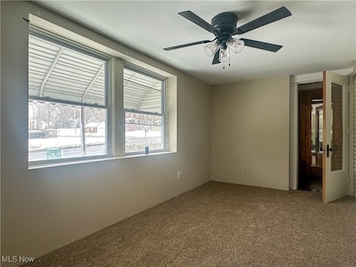 839 Robbins Ave, Niles, OH 44446 - photo 3