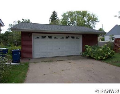 1006 Lee St, Rice Lake, WI 54868 - photo 7