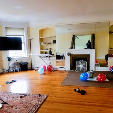 6326 N Mozart St, Chicago, IL 60659 - photo 5