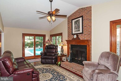 12016 Yellowbell Ln, Columbia, MD 21044 - photo 3