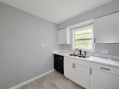 5103 Karu Dr unit B, Spring, TX 77373 - photo 4