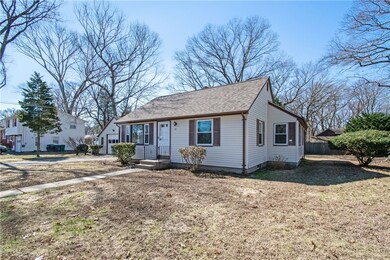 91 Park View Ave, Warwick, RI 02888 - photo 2