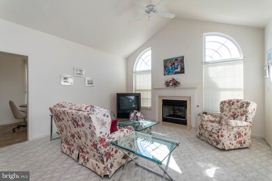 313 Starflower Ln unit V61, Langhorne, PA 19047 - photo 6