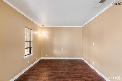 1413 35th St, Wichita Falls, TX 76302 - photo 3