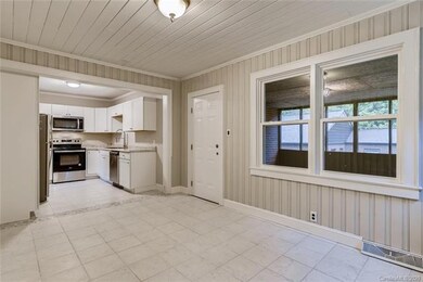 544 E Front St, Statesville, NC 28677 - photo 6