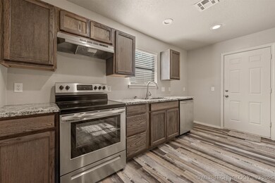 1601 W Madison St, Broken Arrow, OK 74012 - photo 6