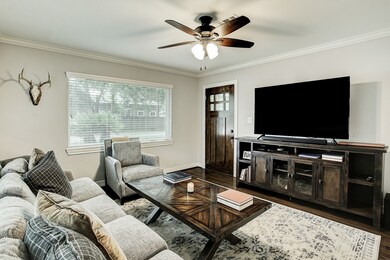 313 Northwood St, Houston, TX 77009 - photo 5