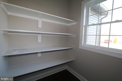 19115 Red Maple Dr, Hagerstown, MD 21742 - photo 6