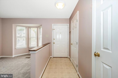 1144 Kelfield Dr, Halethorpe, MD 21227 - photo 4