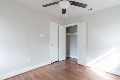 1047 W 30th St, Houston, TX 77018 - photo 7