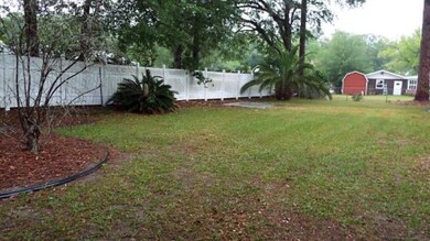 204 Redbud Dr, Adel, GA 31620 - photo 3