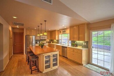 Great Country Kitchen with lots of storage!
