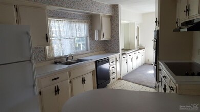 60915 Granite Dr, Bend, OR 97702 - photo 2