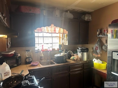 482 Pedernales Cir, Brownsville, TX 78521 - photo 5