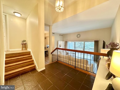 122 Roberts Ln unit 100, Alexandria, VA 22314 - photo 2