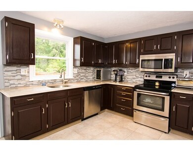 24 Plantingfield Rd, Mansfield, MA 02048 - photo 3