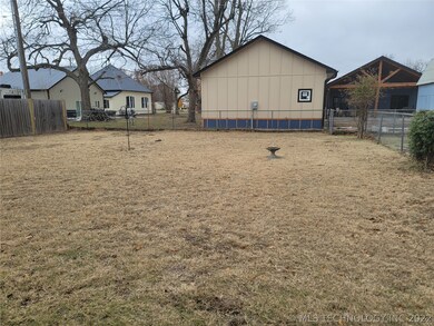 428 E Elm Ave, Eufaula, OK 74432 - photo 7