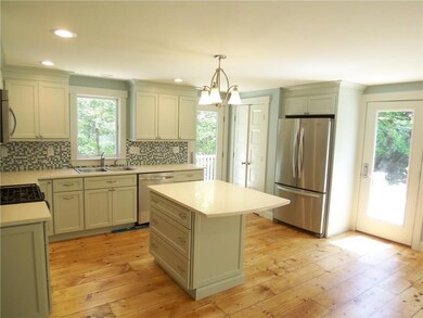67 Mountain Rd, Cape Neddick, ME 03902 - photo 3