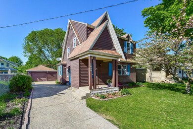 002-Front_View-5744366-medium