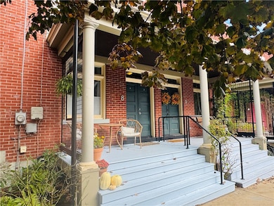 8 Clarendon Place unit 8, Pittsburgh, PA 15206 - photo 2