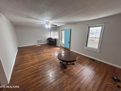 417 Wolfe Rd, Luttrell, TN 37779 - photo 7