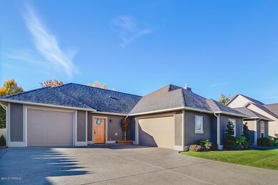 3 Car Garage