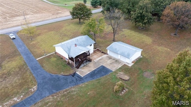 3327 Seiler Rd, Bethalto, IL 62010 - photo 4