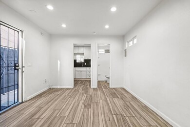 4130 1 2 Cherokee Ave unit B, San Diego, CA 92104 - photo 4