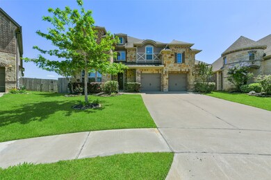 Located on oversized Cul-De-Sac Lot. Beautiful sto