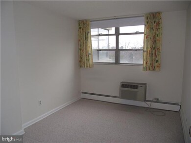Radnor House unit 505, Bryn Mawr, PA 19010 - photo 5
