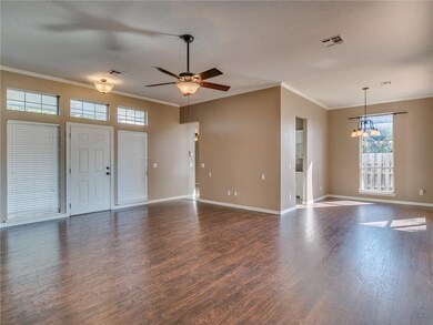 1812 Pebble Creek Blvd, Edmond, OK 73003 - photo 5