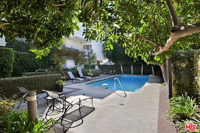 11687 Bellagio Rd unit 3, Los Angeles, CA 90049 - photo 4