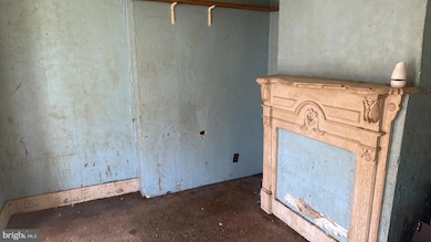 319 Hammond St, Westernport, MD 21562 - photo 5