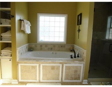 Master Bath/Spa.