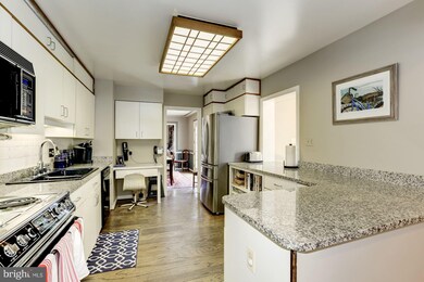 2432 Lexington Rd, Falls Church, VA 22043 - photo 6