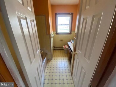 10281 Stansfield Rd, Laurel, MD 20723 - photo 6